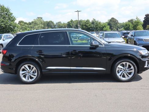 Used 2023 Audi Q7 3.0T Premium w/ Convenience Package AWD/4WD image 4