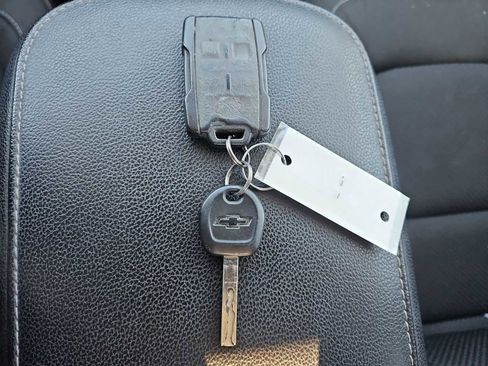 Used 2021 Chevrolet Colorado LT w/ Fleet Safety Package image 36