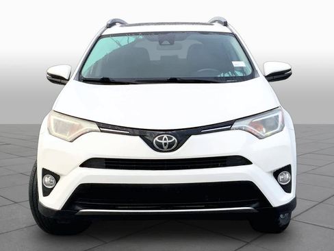 Used 2017 Toyota RAV4 XLE FWD image 4