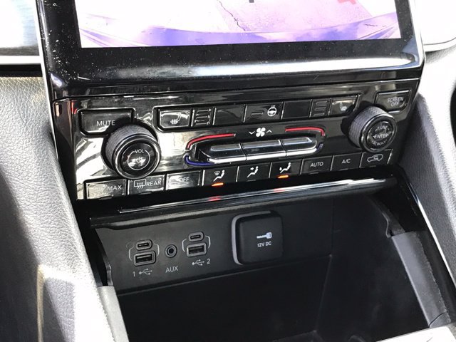 Used 2023 Jeep Grand Cherokee Limited AWD/4WD image 12