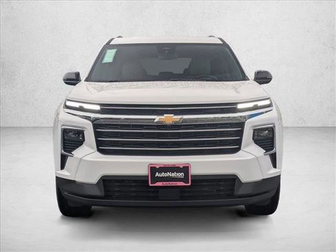 New 2026 Chevrolet Traverse LT image 8