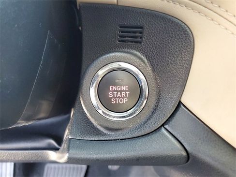 Used 2022 Subaru Outback Limited XT image 27