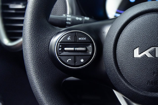 Used 2023 Kia Soul LX w/ Option Group 015 FWD image 13