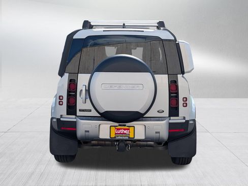 Used 2021 Land Rover Defender 90 First Edition AWD/4WD image 6