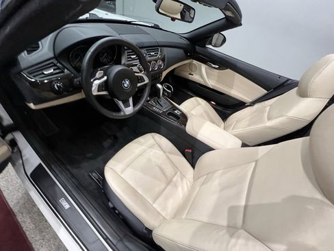 Used 2011 BMW Z4 sDrive30i image 33