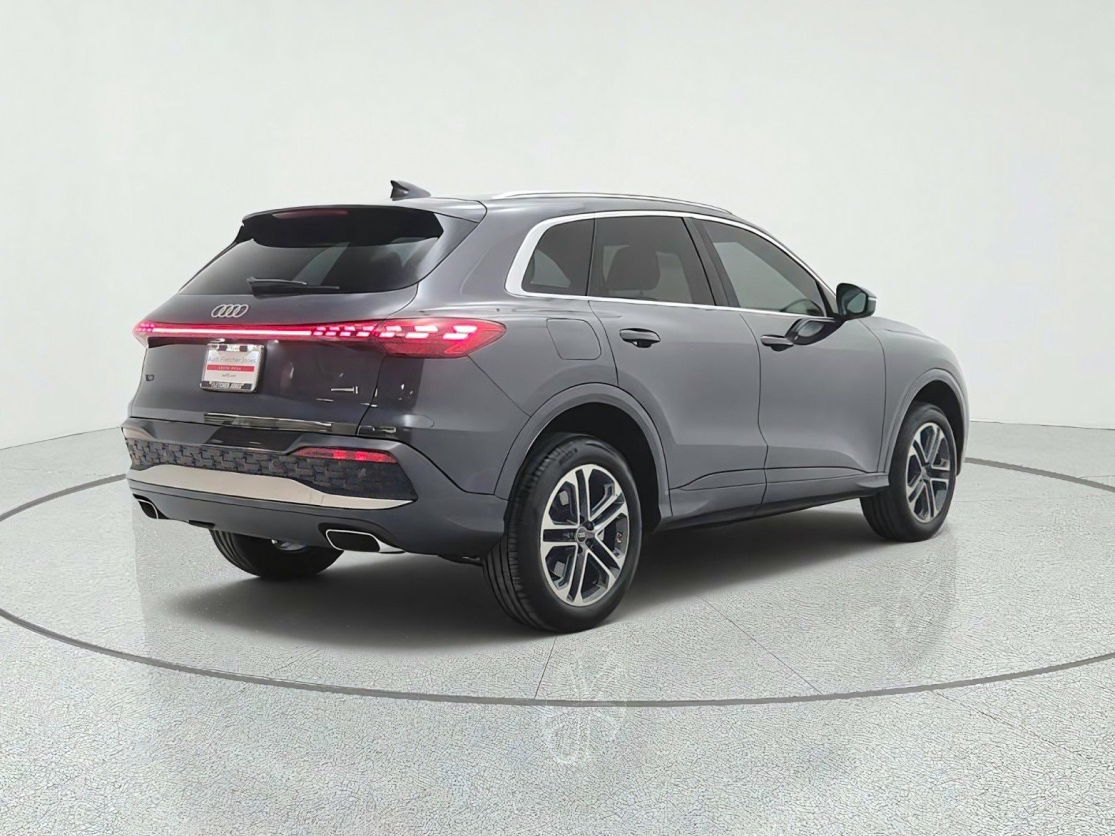 Used 2025 Audi Q5 Premium AWD/4WD image 5