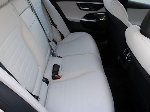 Used 2026 Mercedes-Benz C 300 4MATIC Sedan image 33