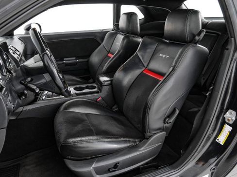 Used 2009 Dodge Challenger SRT8 w/ SRT Option Group II RWD image 28
