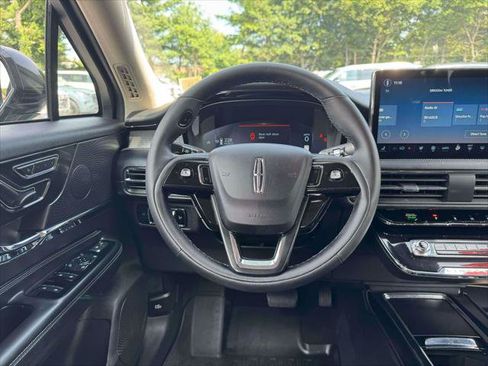 Used 2023 Lincoln Corsair AWD w/ Equipment Group 101A image 21