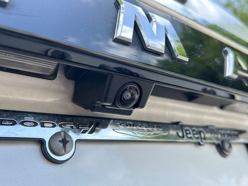 Used 2022 Nissan Armada SL AWD/4WD image 43