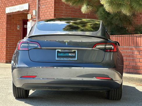 Used 2023 Tesla Model 3 Standard Range RWD image 5