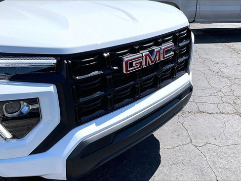Used 2026 GMC Canyon Elevation AWD/4WD image 3