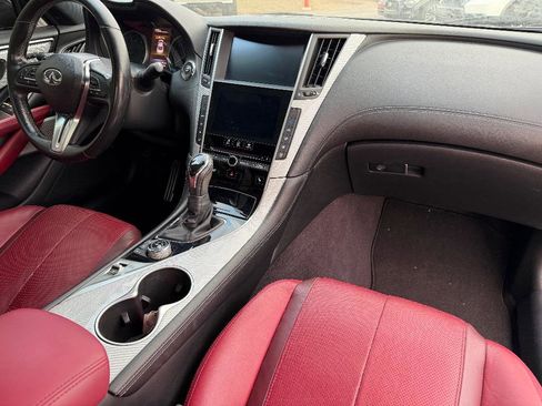 Used 2018 INFINITI Q60 3.0t Sport image 15