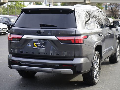 Used 2024 Toyota Sequoia Capstone image 8