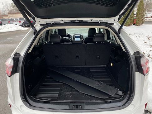 Used 2022 Ford Edge Titanium w/ Cargo Accessory Package image 9