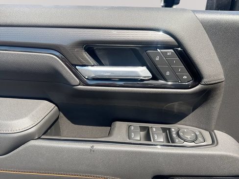 New 2026 GMC Sierra 2500 AT4 w/ AT4 Premium Plus Package AWD/4WD image 24