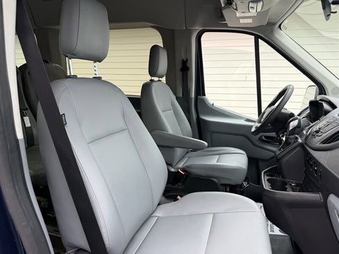 Used 2015 Ford Transit 350 XL RWD image 41