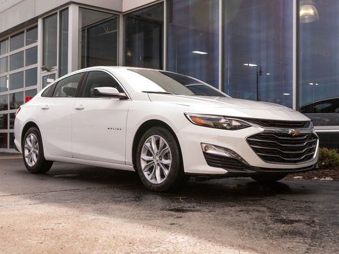 Used 2023 Chevrolet Malibu LT image 3
