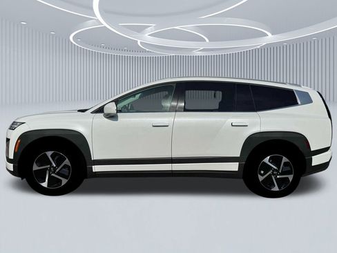 New 2026 Hyundai Ioniq 9 SE image 3