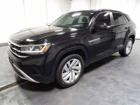 Used 2021 Volkswagen Atlas Cross Sport SE w/ Panoramic Sunroof Package AWD/4WD image 4