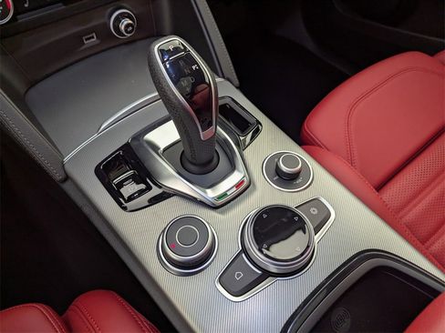 New 2025 Alfa Romeo Stelvio Sprint w/ Convenience Package image 25