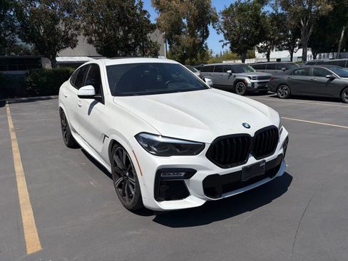 Used 2021 BMW X6 sDrive40i w/ M Sport Package RWD image 2