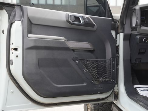 Used 2021 Ford Bronco Black Diamond AWD/4WD image 13