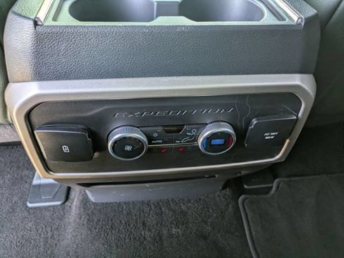Used 2022 Ford Expedition Timberline AWD/4WD image 17