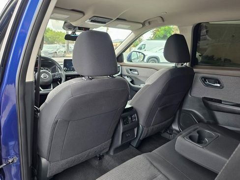 Used 2023 Nissan Rogue SV image 18