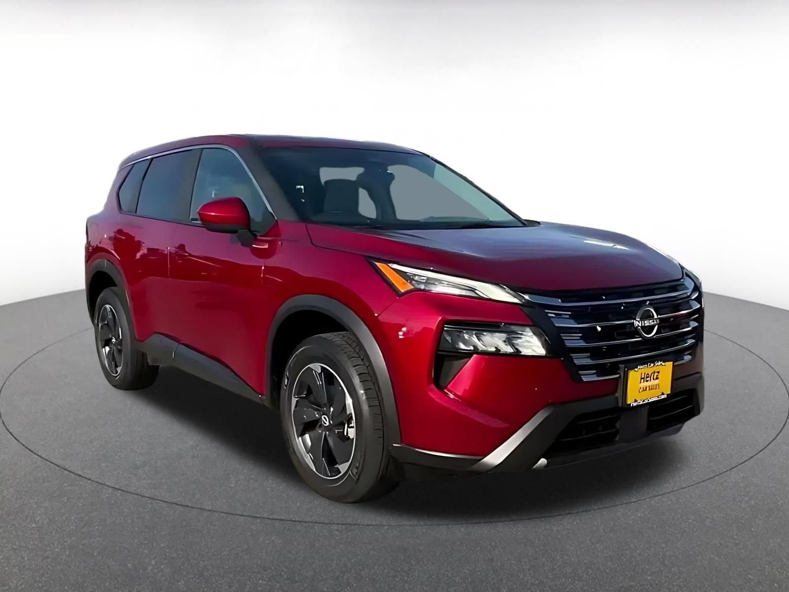 Used 2025 Nissan Rogue SV AWD/4WD image 2