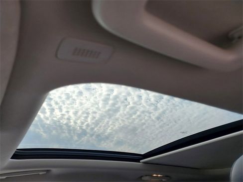 Used 2024 Ford Edge SEL w/ Convenience Package image 6