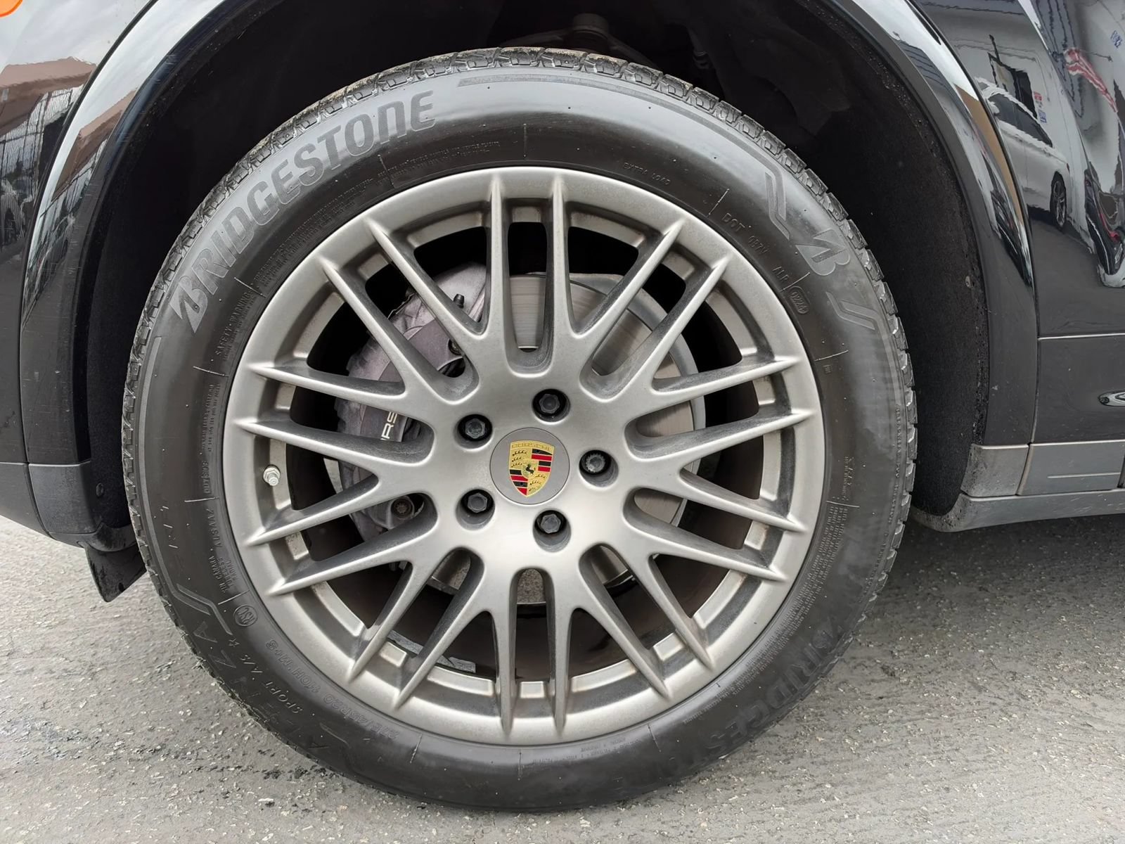 Used 2017 Porsche Cayenne AWD/4WD image 48