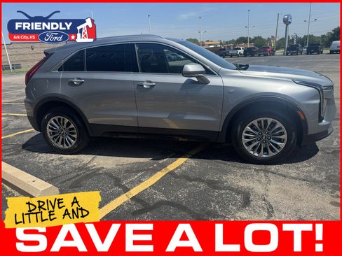 Used 2024 Cadillac XT4 Premium Luxury AWD/4WD image 9