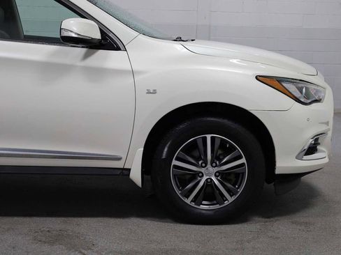 Used 2017 INFINITI QX60 AWD w/ Premium Plus Package image 11