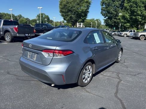 Used 2024 Toyota Corolla LE FWD image 4