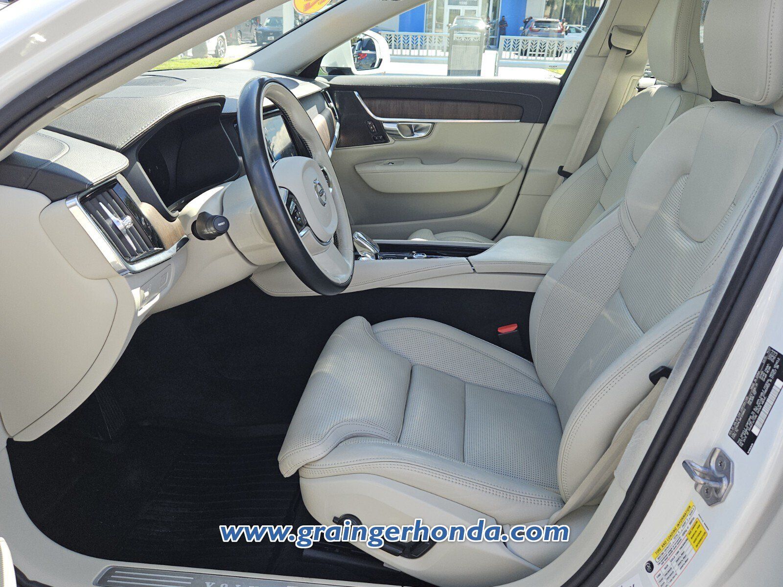 Used 2022 Volvo S90 B6 Inscription w/ Advanced Package AWD/4WD image 10