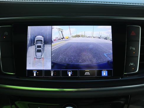 Used 2022 Buick Enclave Premium w/ Experience Buick Package image 26