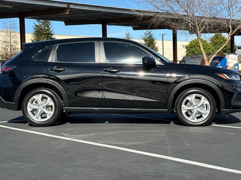 Used 2024 Honda HR-V LX image 10