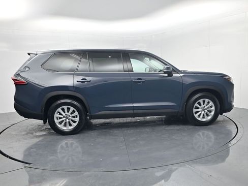 Used 2026 Toyota Grand Highlander XLE image 8