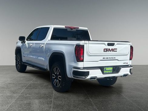 Used 2025 GMC Sierra 1500 AT4 w/ AT4 Premium Package AWD/4WD image 5