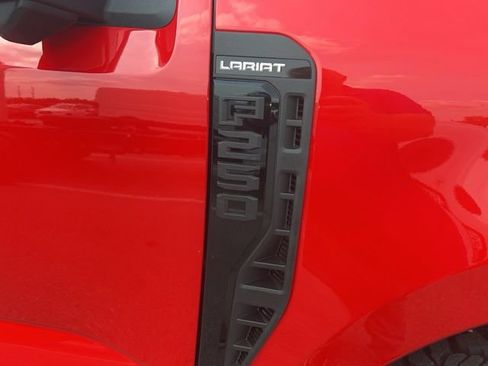 New 2026 Ford F250 Lariat w/ Tremor Off-Road Package AWD/4WD image 13