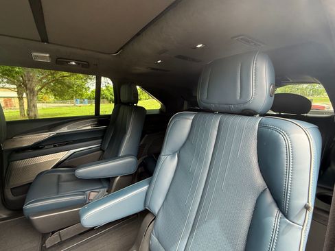Used 2025 Cadillac Escalade IQ Luxury 2 w/ LPO, Premium Carpet Package AWD/4WD image 15