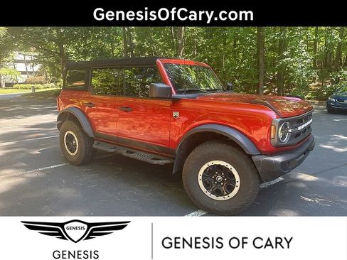 Used 2022 Ford Bronco Big Bend w/ Sasquatch Package AWD/4WD image 1