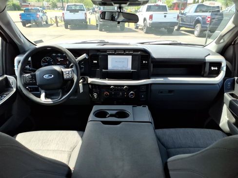Used 2023 Ford F250 XL w/ STX Appearance Package AWD/4WD image 13