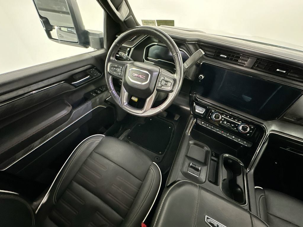 Used 2024 GMC Sierra 2500 AT4X AWD/4WD image 9