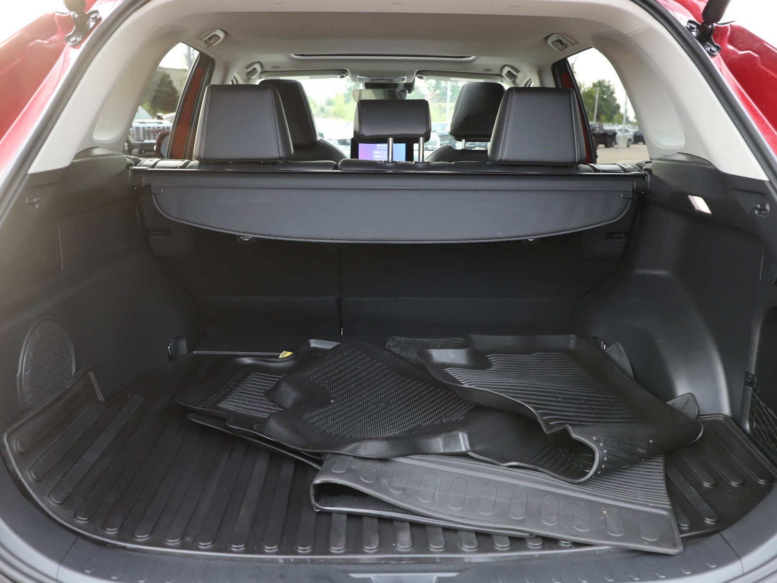 Used 2025 Toyota RAV4 Limited w/ Weather Package AWD/4WD image 13