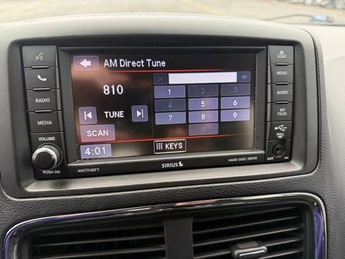 Used 2018 Dodge Grand Caravan SE w/ UConnect Hands-Free Group image 13