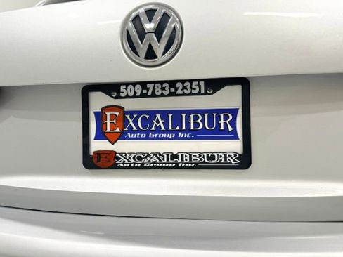 Used 2014 Volkswagen Passat 1.8T Wolfsburg Edition FWD image 14