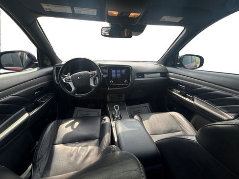 Used 2020 Mitsubishi Outlander SEL AWD/4WD image 28