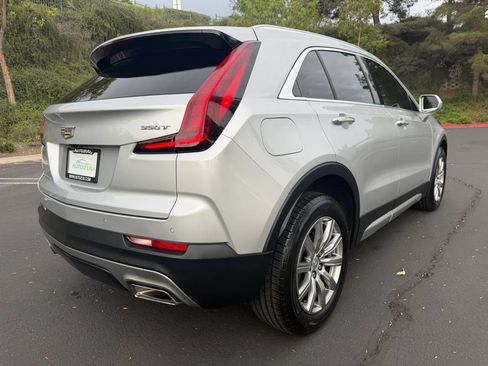 Used 2020 Cadillac XT4 Premium Luxury FWD image 5